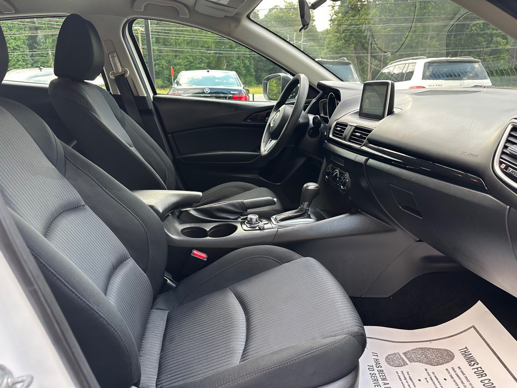 2016 Mazda Mazda3 Image 9