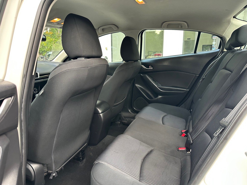 2016 Mazda Mazda3 Image 10