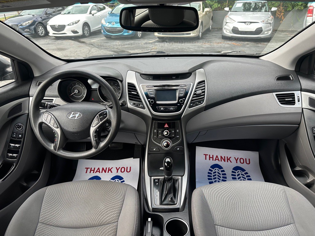 2014 Hyundai Elantra Image 8