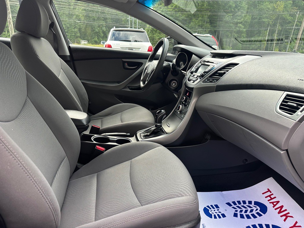 2014 Hyundai Elantra Image 9