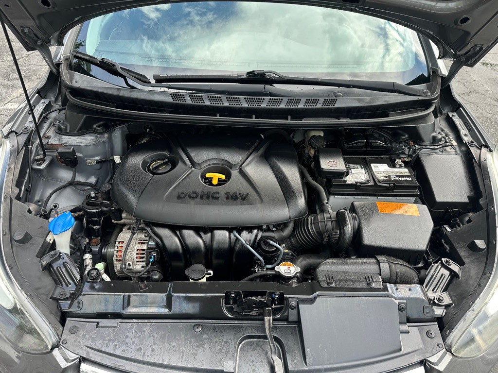 2014 Hyundai Elantra Image 12