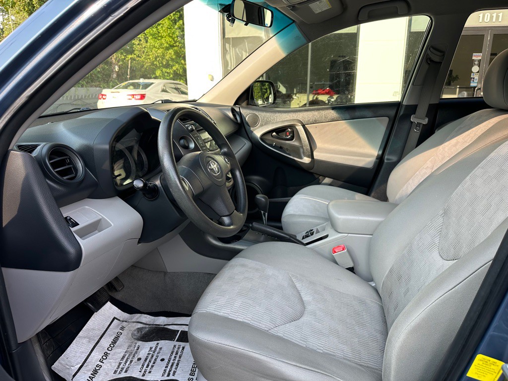 2011 Toyota Rav4 Image 7