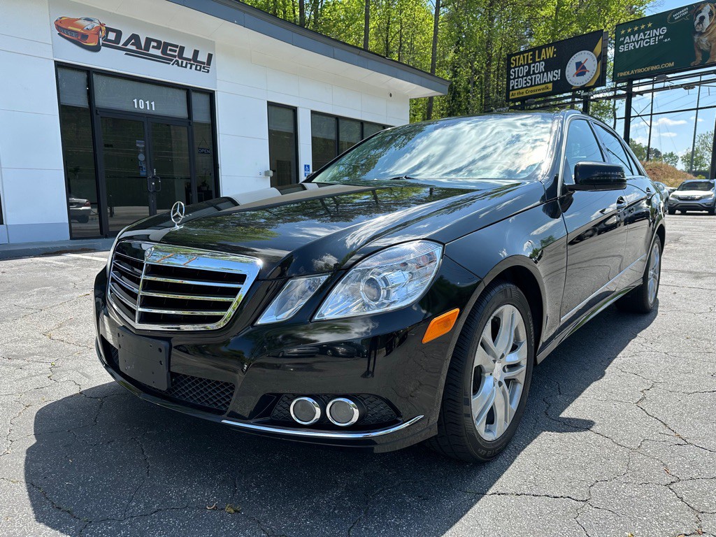 2011 Mercedes-Benz E-Class Image 1