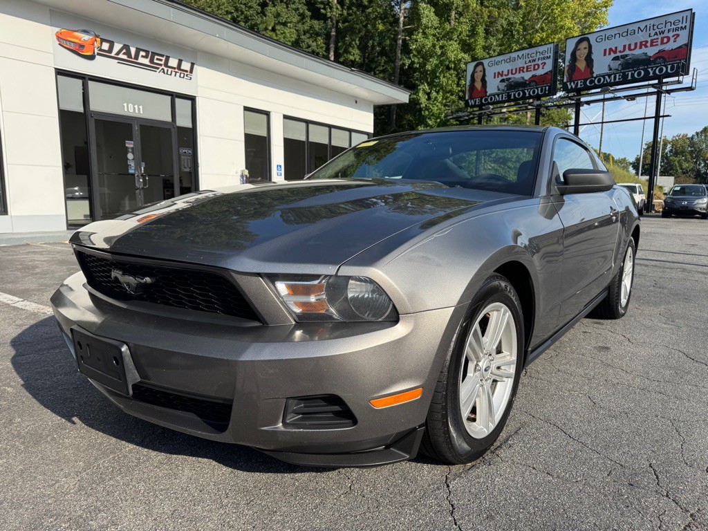 2010 Ford Mustang Image 1
