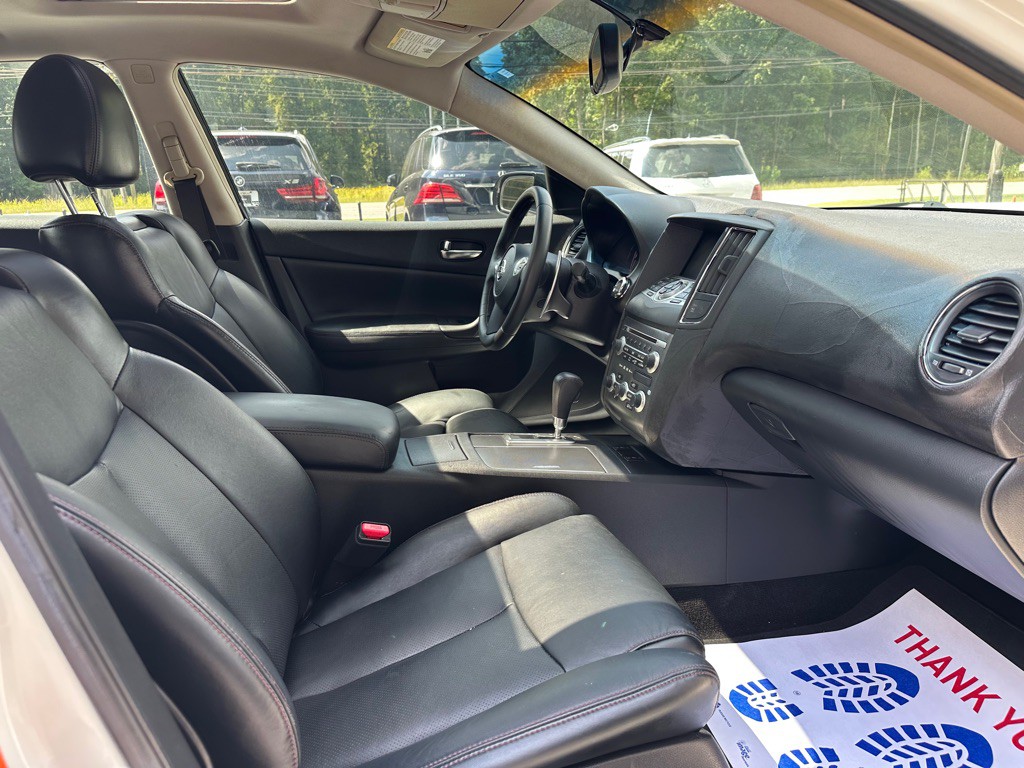 2009 Nissan Maxima Image 9