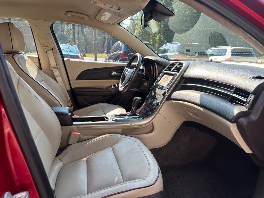 2013 Chevrolet Malibu Image 9