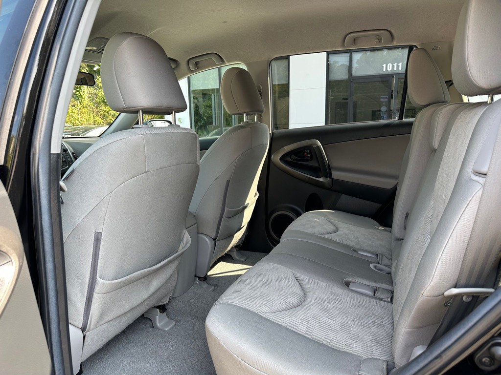 2011 Toyota Rav4 Image 10
