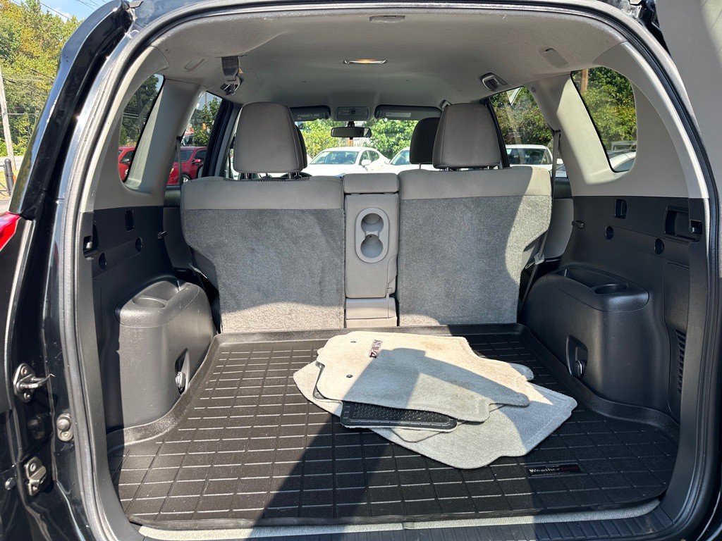 2011 Toyota Rav4 Image 13