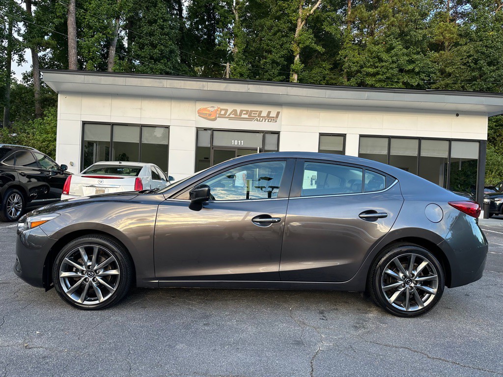 2018 Mazda Mazda3 Image 2