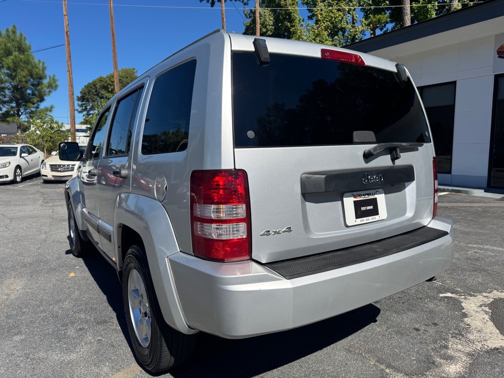 2010 Jeep Liberty Image 3