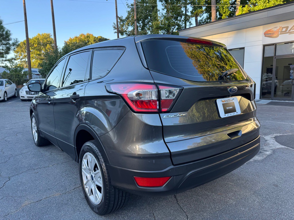 2017 Ford Escape Image 3