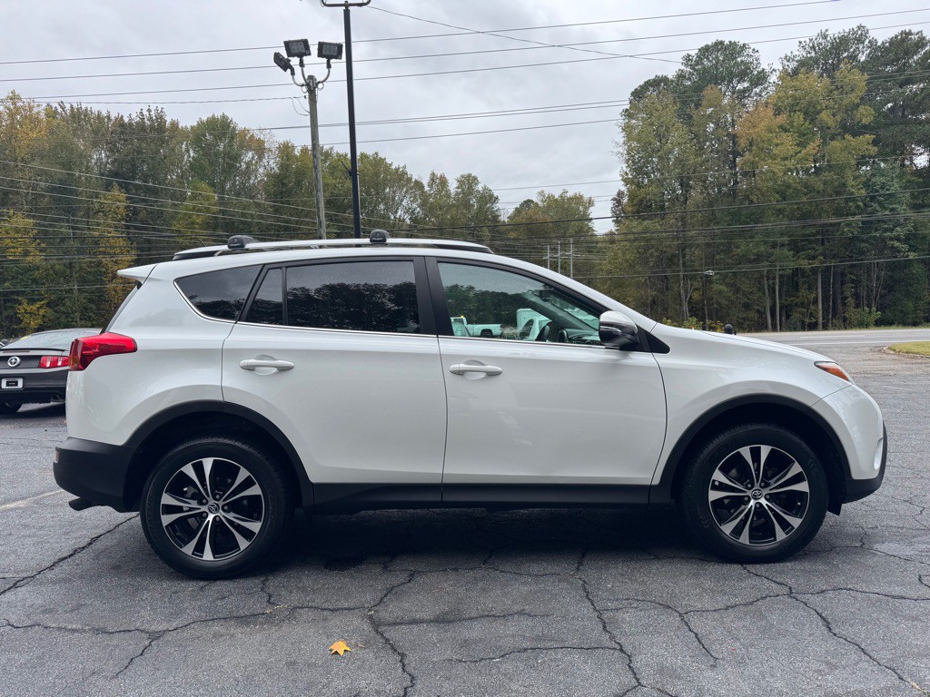 2015 Toyota Rav4 Image 5