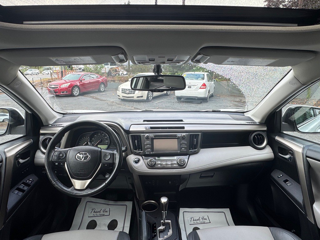 2015 Toyota Rav4 Image 8