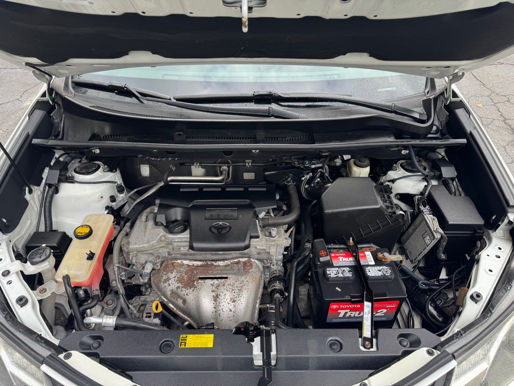 2015 Toyota Rav4 Image 12