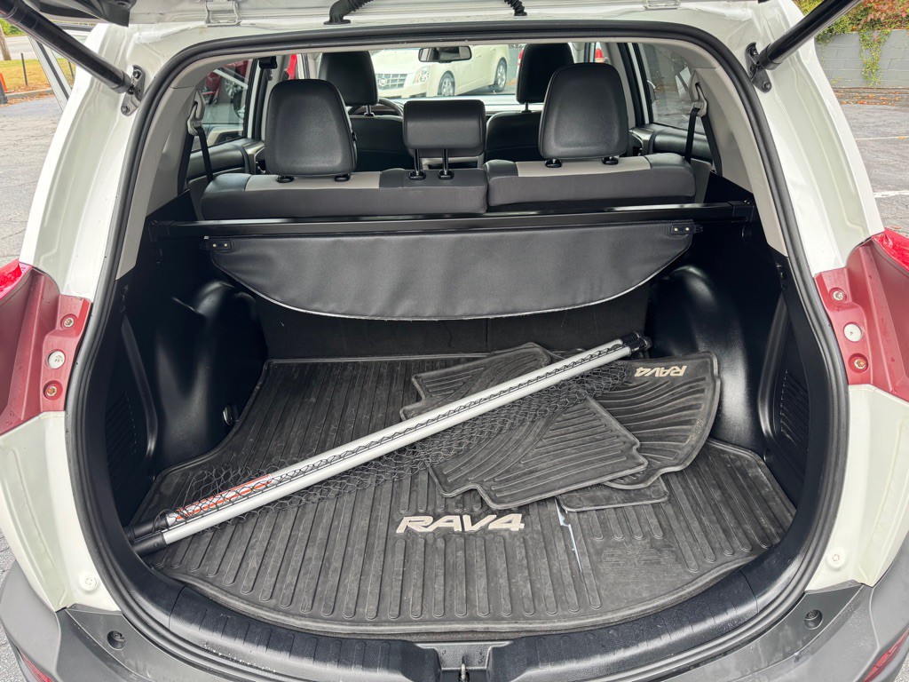 2015 Toyota Rav4 Image 13