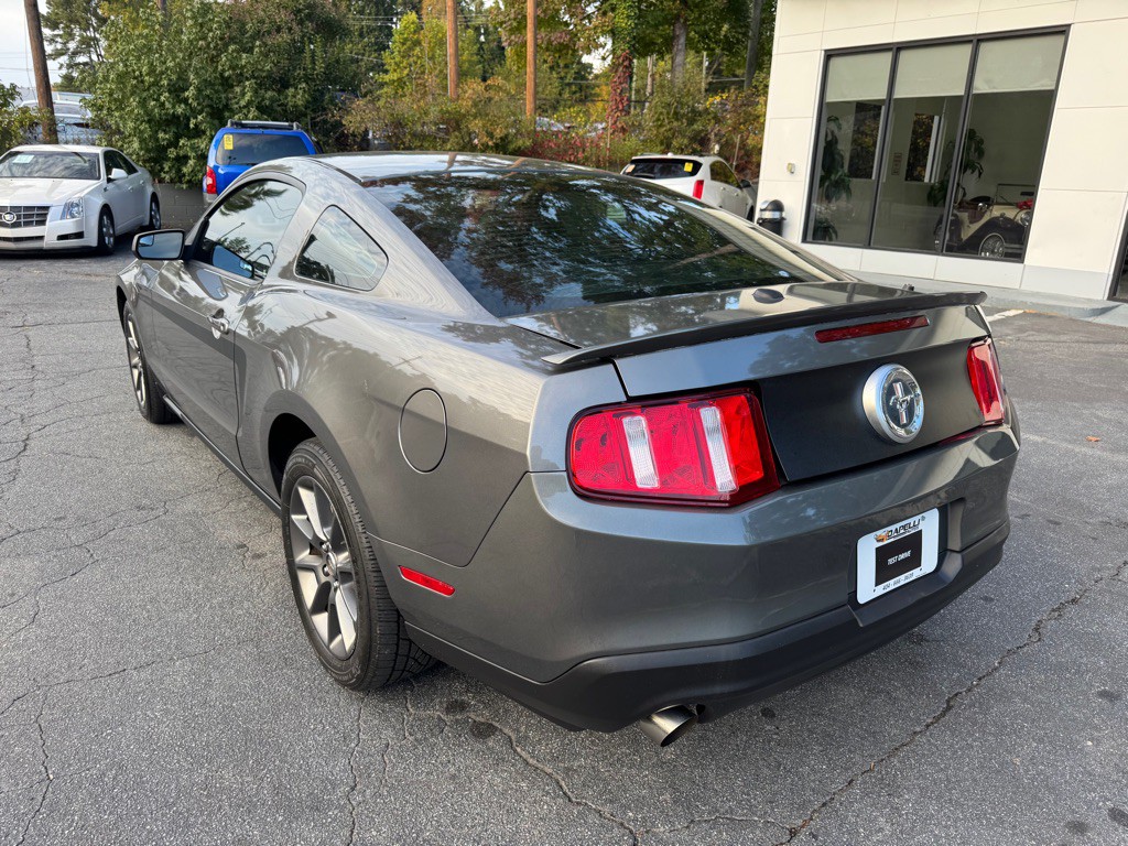 2011 Ford Mustang Image 6