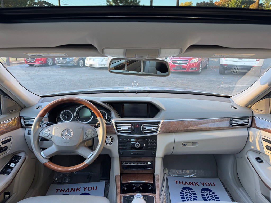 2010 Mercedes-Benz E-Class Image 7