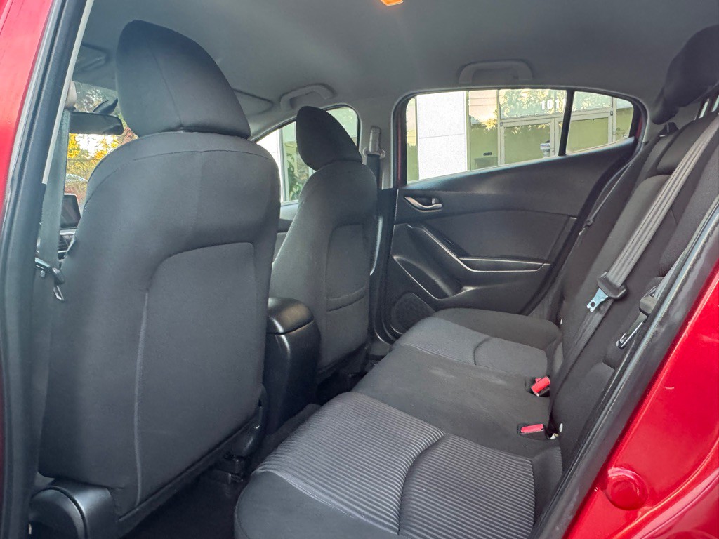 2016 Mazda Mazda3 Image 10