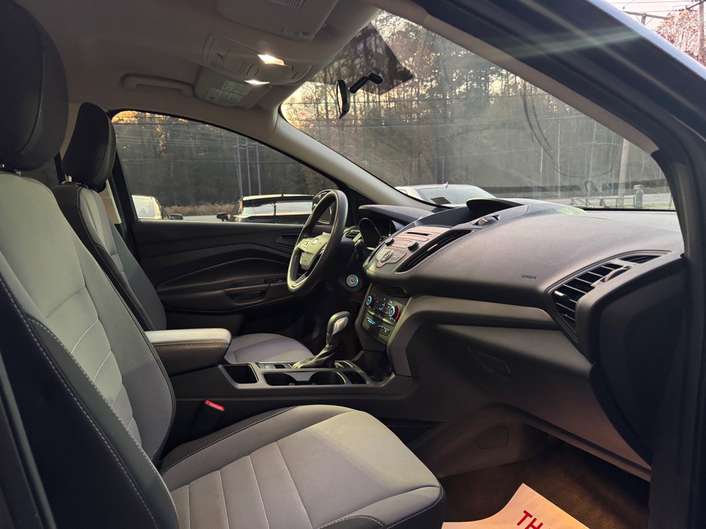 2018 Ford Escape Image 9