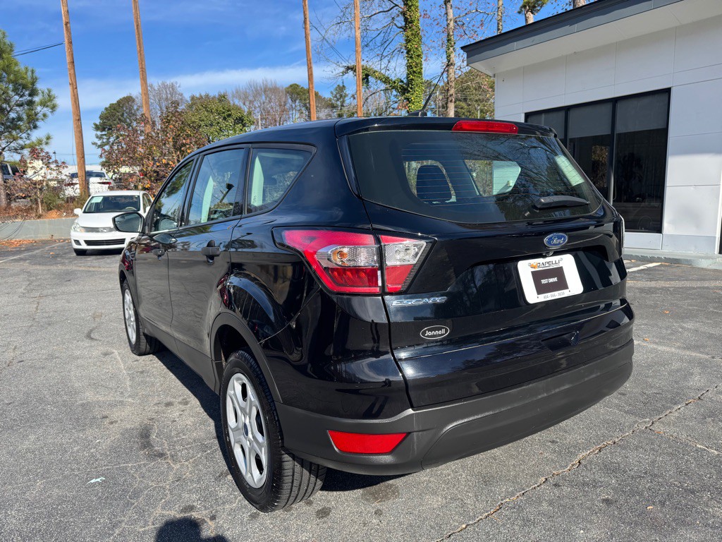 2017 Ford Escape Image 3