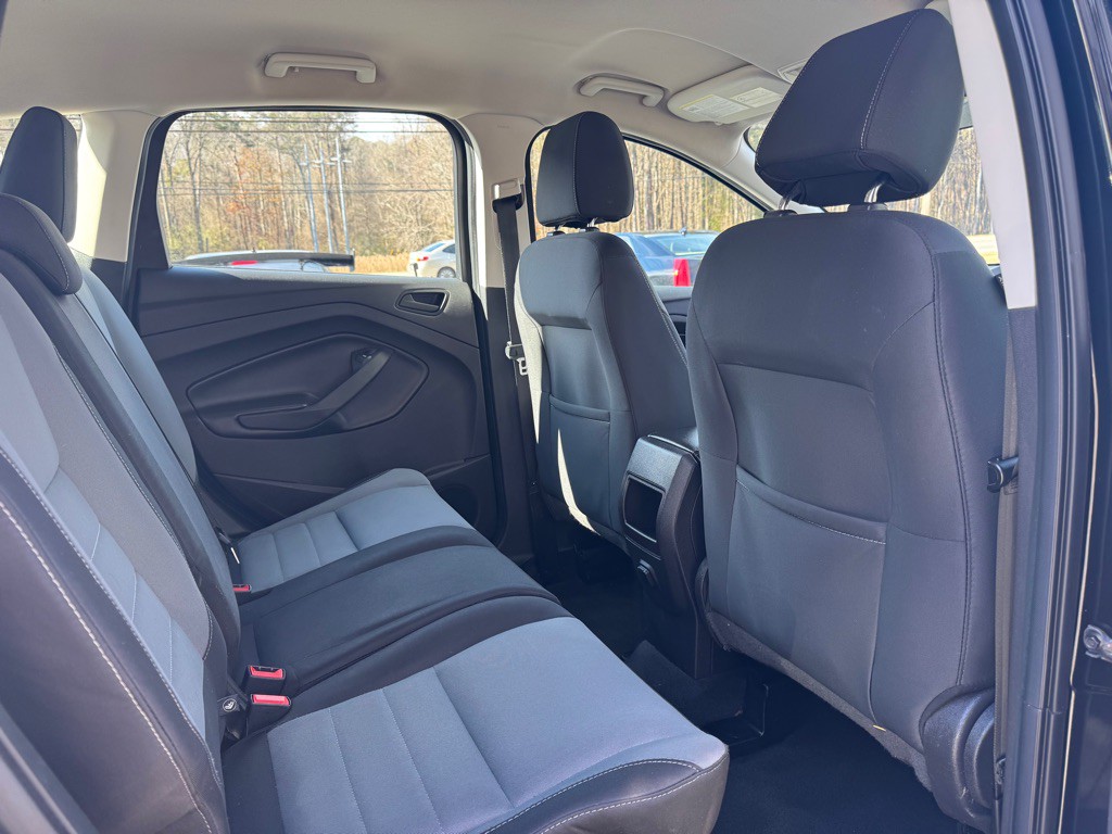 2017 Ford Escape Image 11