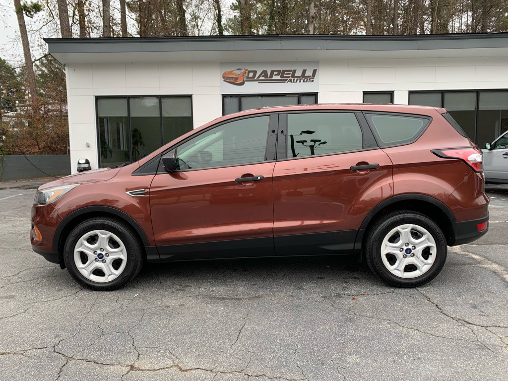 2018 Ford Escape Image 2