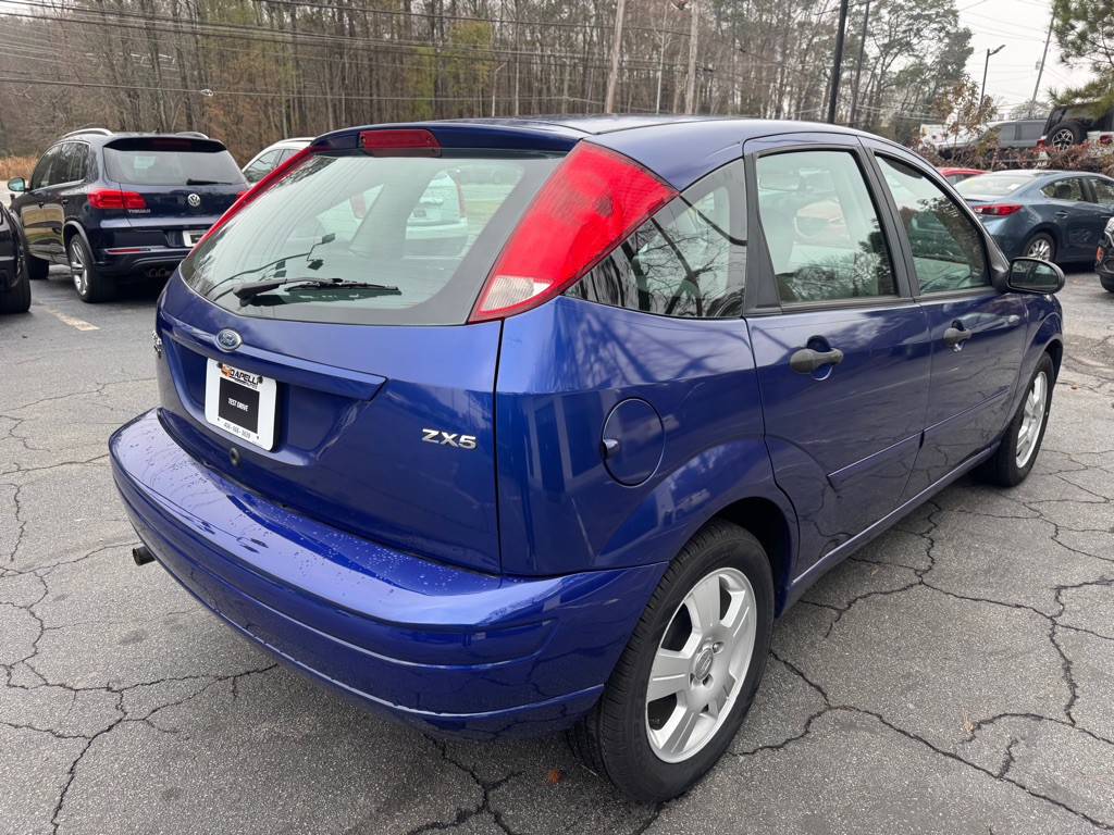2005 Ford Focus Image 5