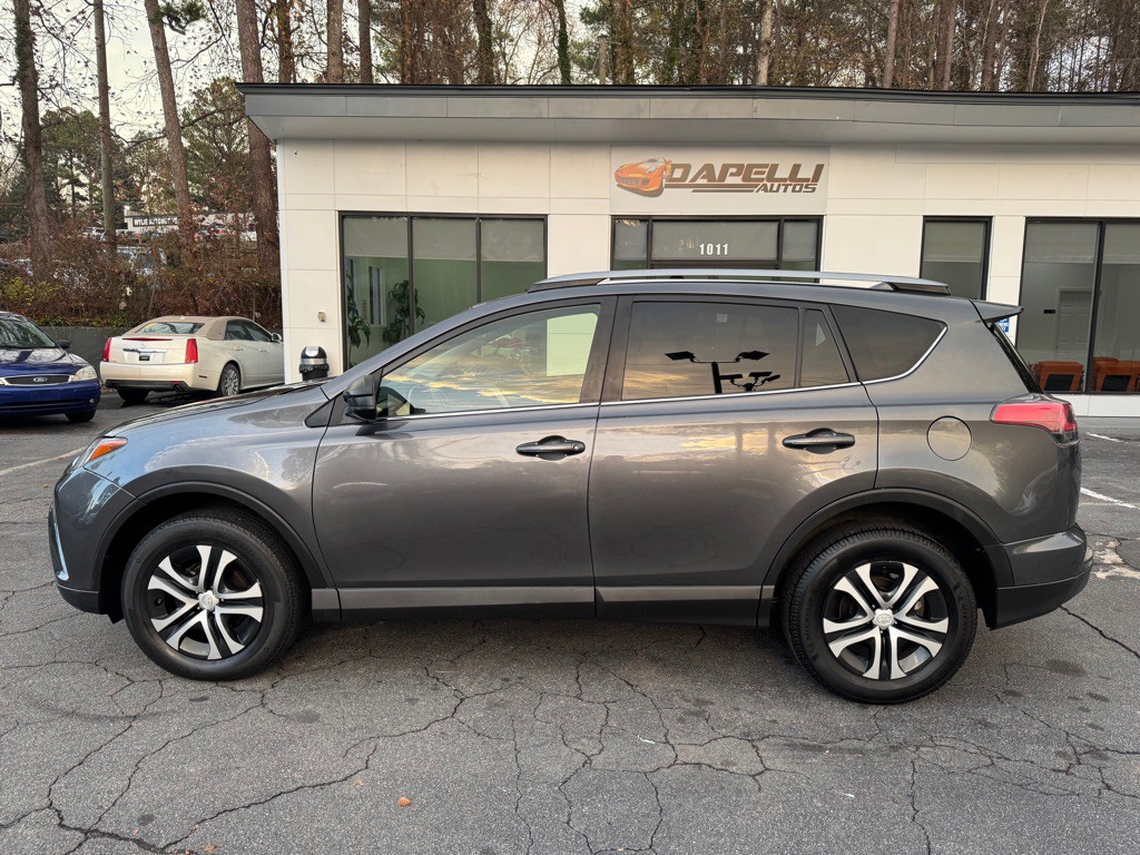 2018 Toyota Rav4 Image 2