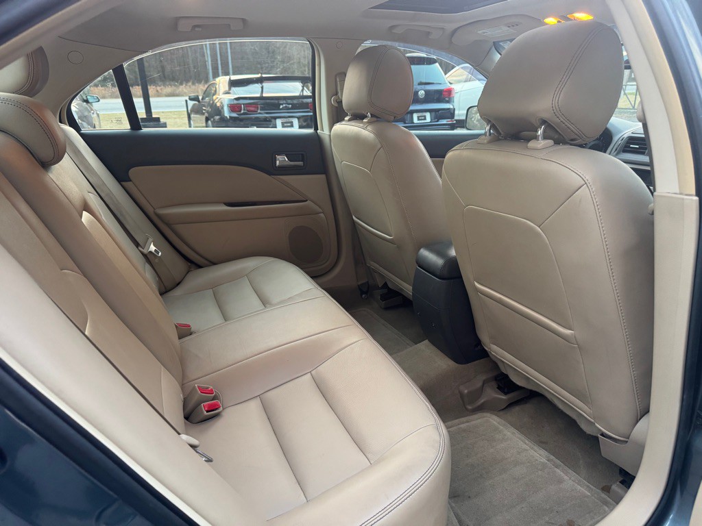 2012 Ford Fusion Image 11