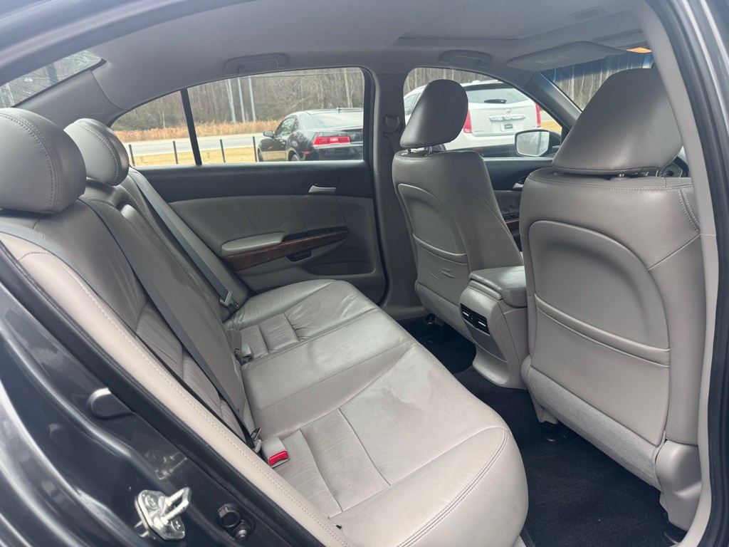 2012 Honda Accord Image 11