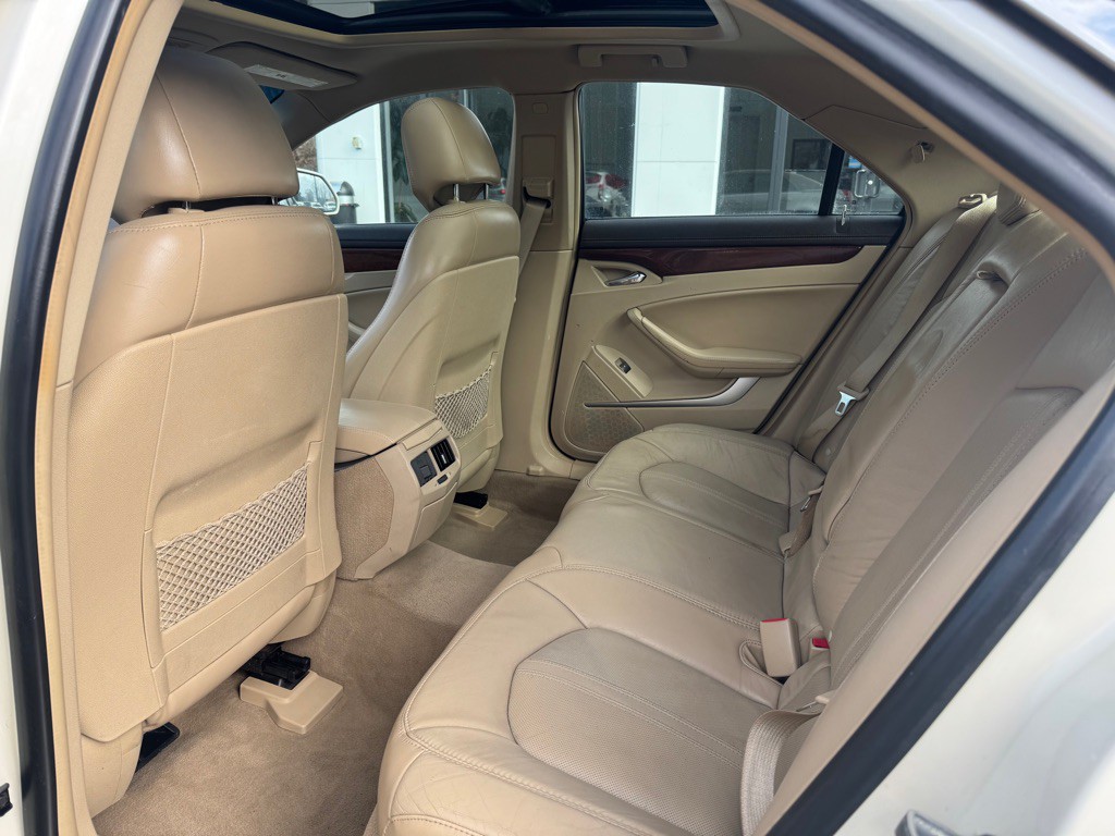 2010 Cadillac CTS Image 10