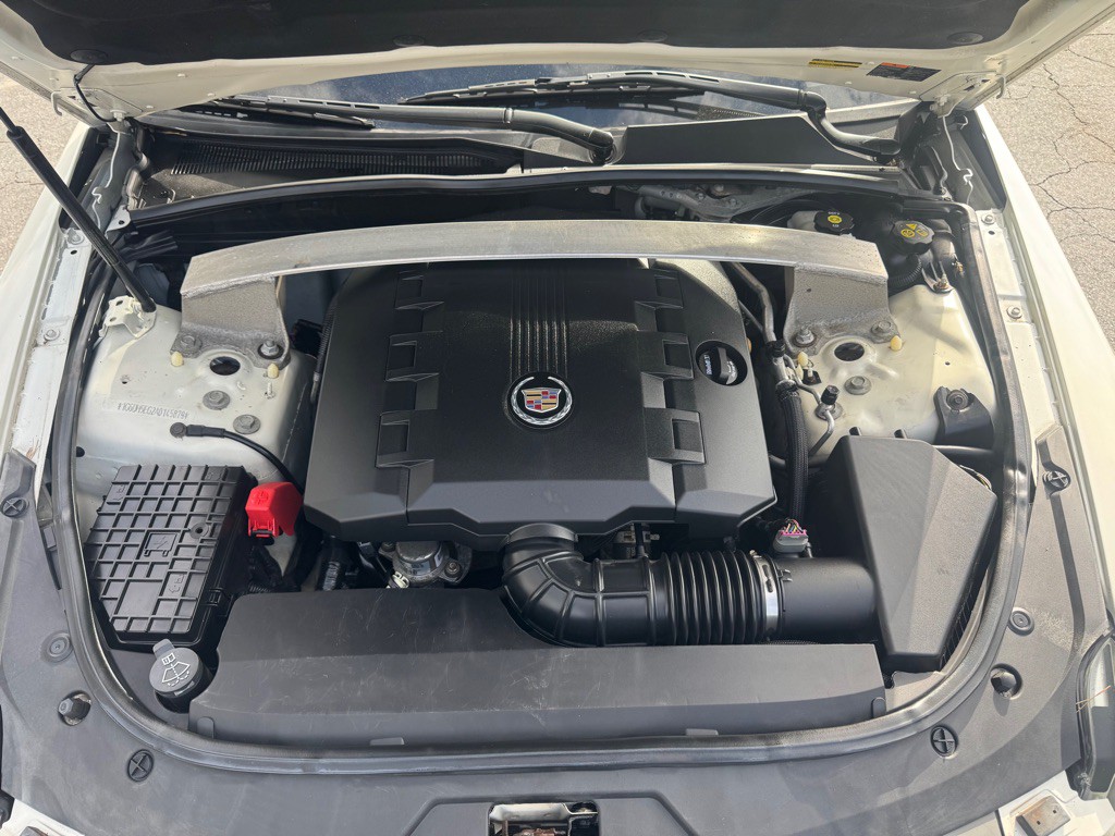 2010 Cadillac CTS Image 12