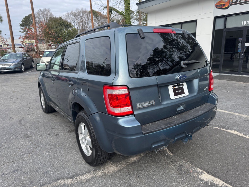 2010 Ford Escape Image 3