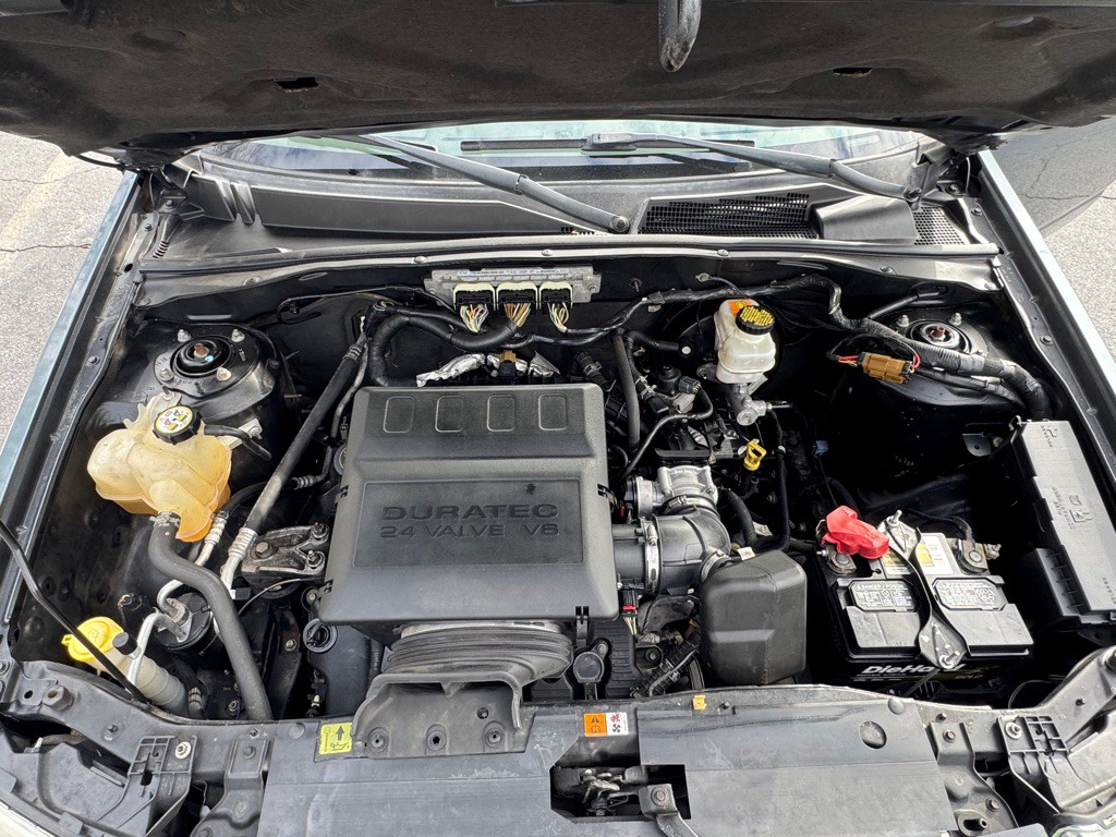 2010 Ford Escape Image 12