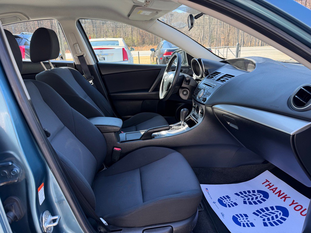 2010 Mazda Mazda3 Image 9