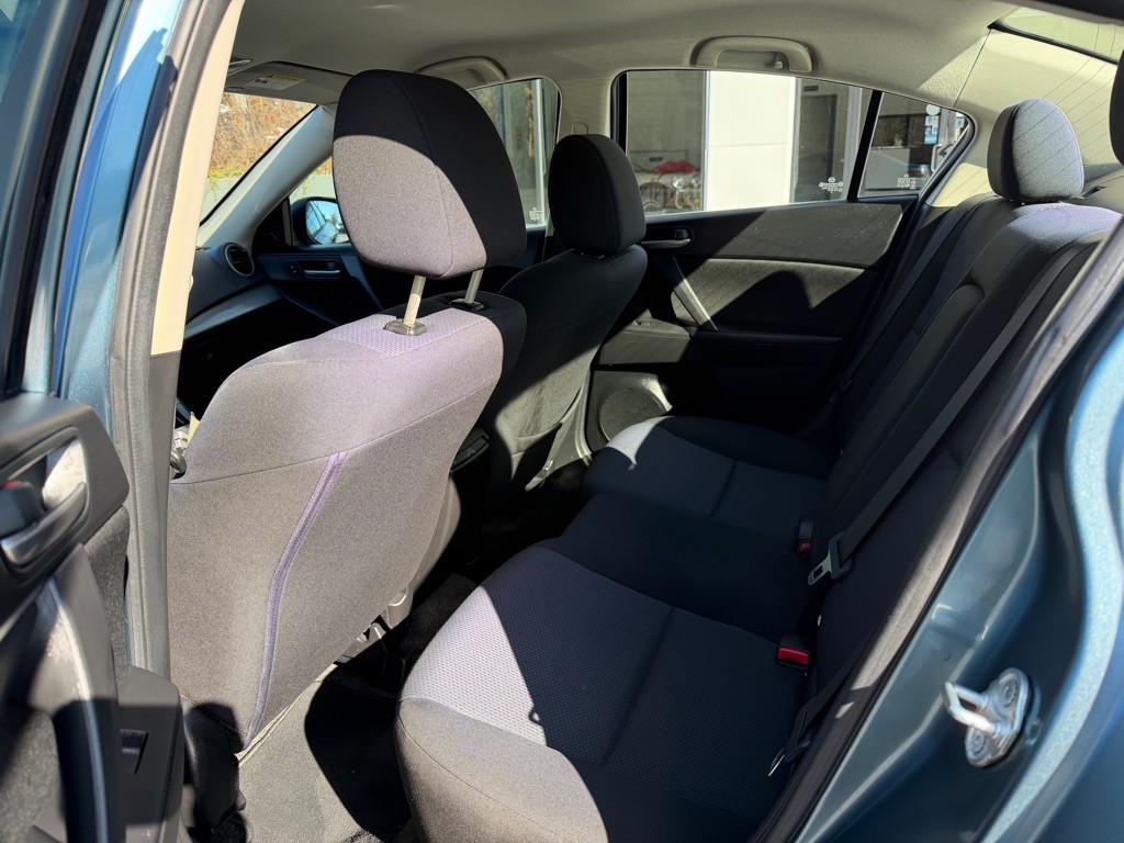 2010 Mazda Mazda3 Image 10