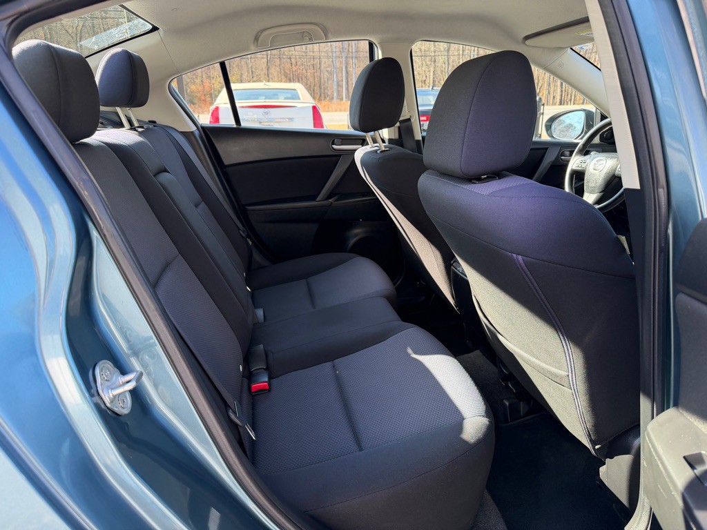 2010 Mazda Mazda3 Image 11