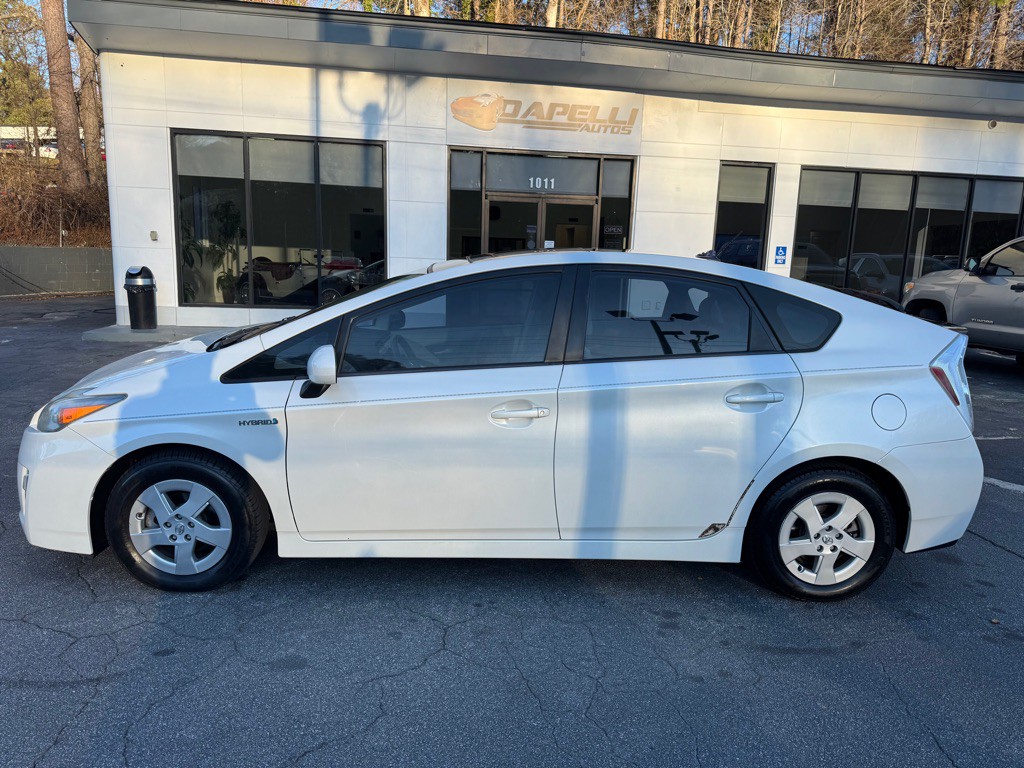 2010 Toyota Prius Image 2