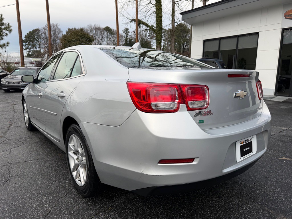 2014 Chevrolet Malibu Image 3