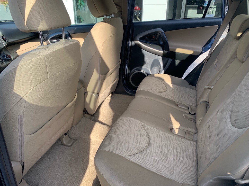 2011 Toyota Rav4 Image 8