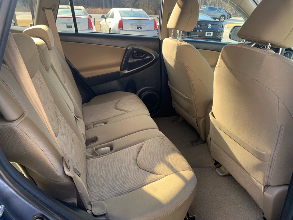 2011 Toyota Rav4 Image 10