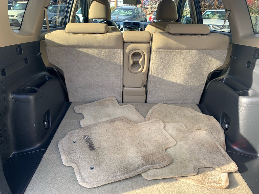 2011 Toyota Rav4 Image 12