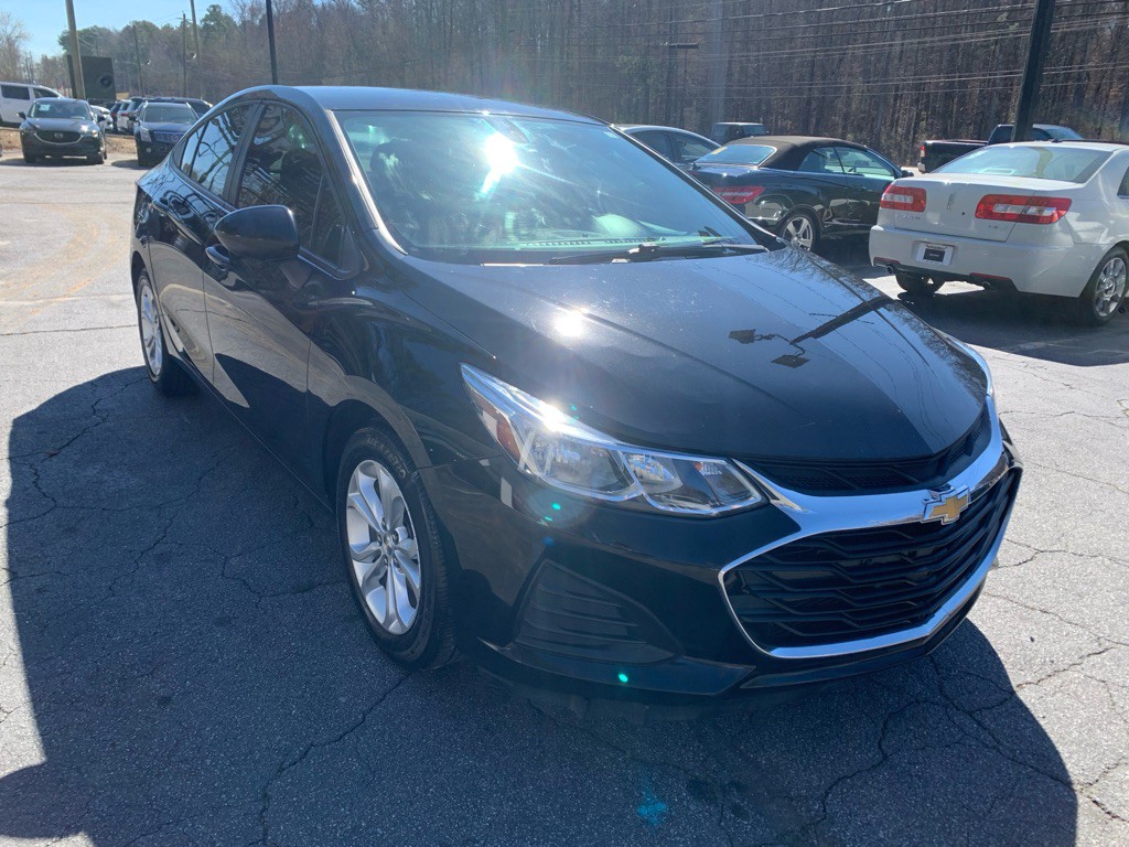 2019 Chevrolet Cruze Image 4