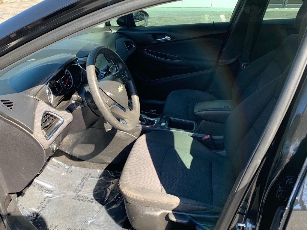 2019 Chevrolet Cruze Image 7