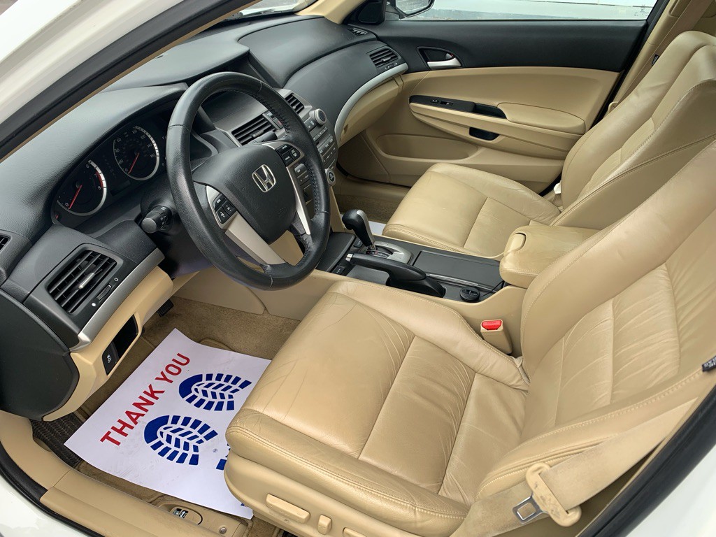 2012 Honda Accord Image 8