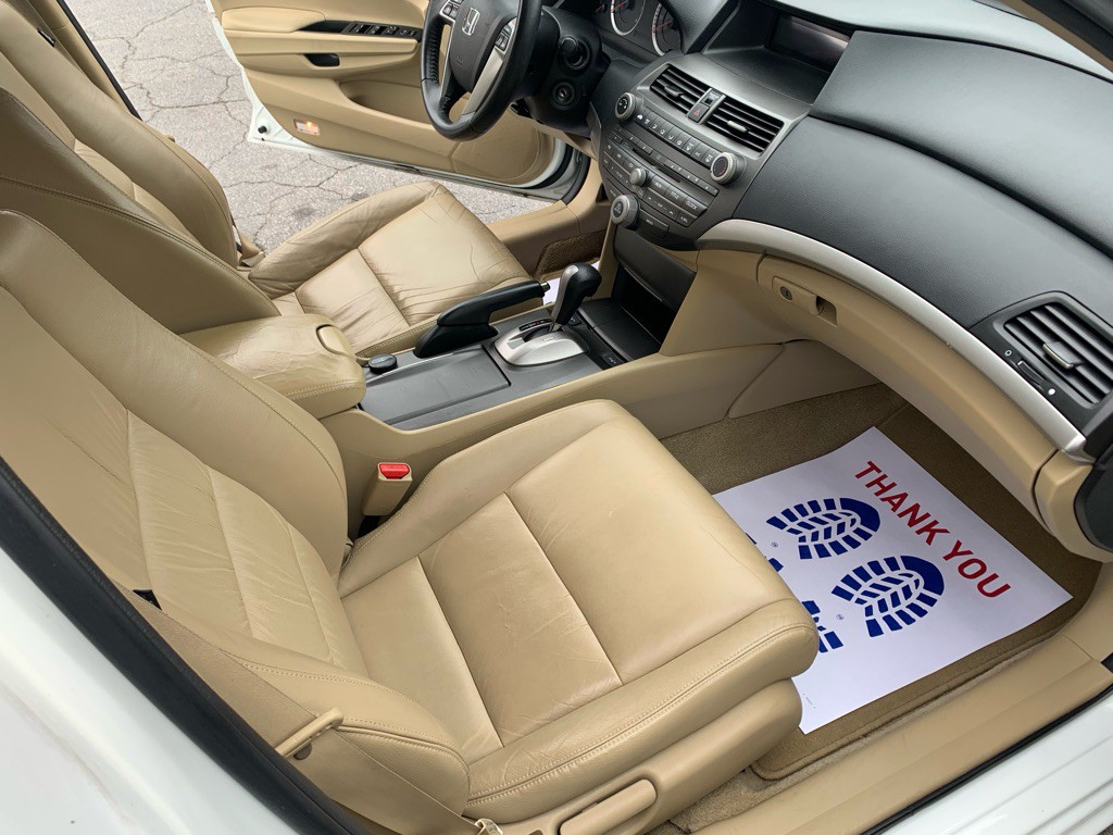 2012 Honda Accord Image 9