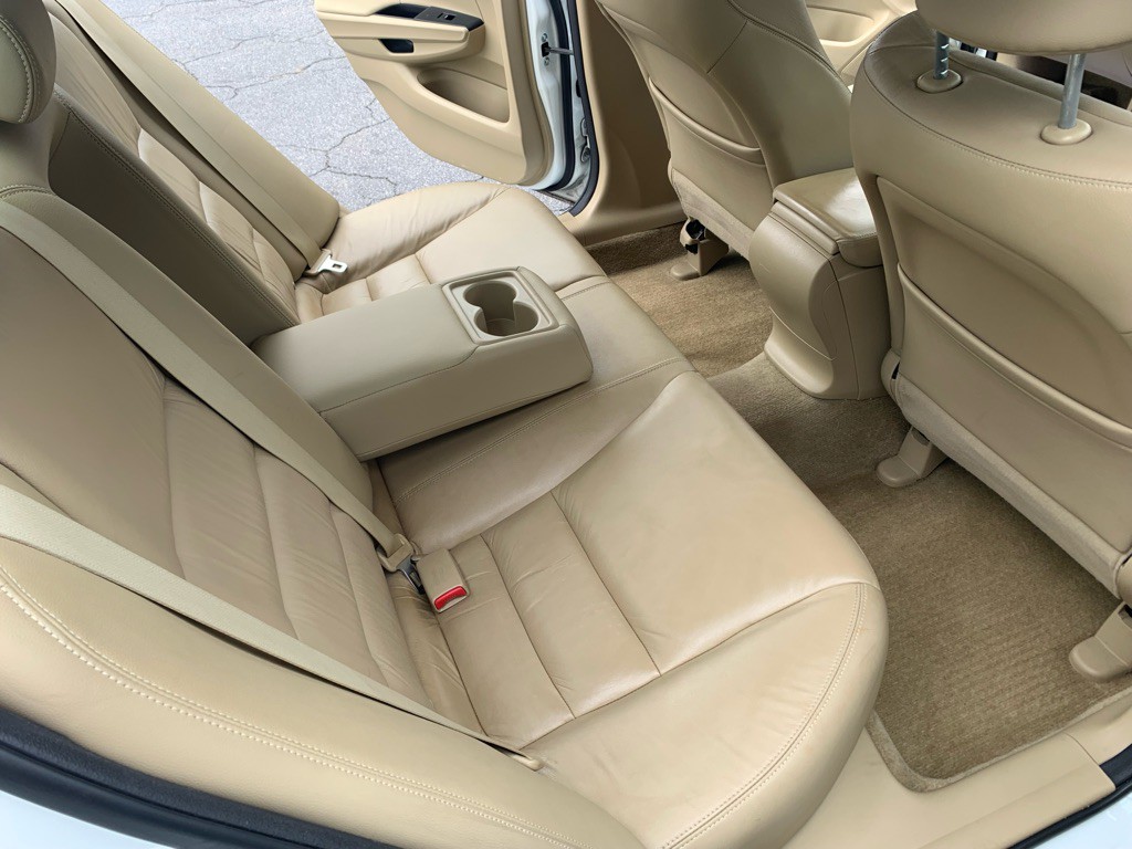 2012 Honda Accord Image 11