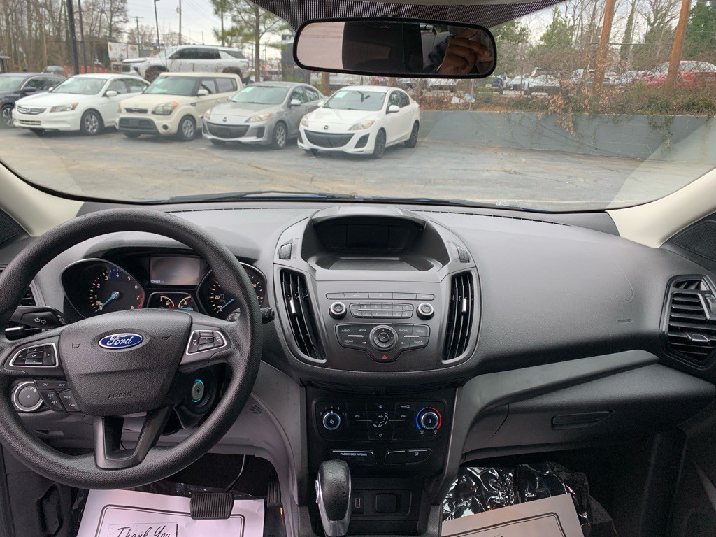 2019 Ford Escape Image 9