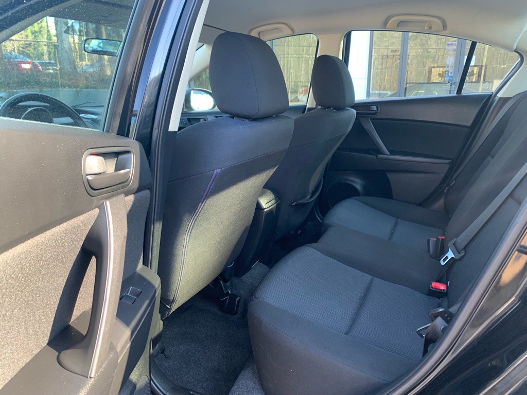 2011 Mazda Mazda3 Image 10