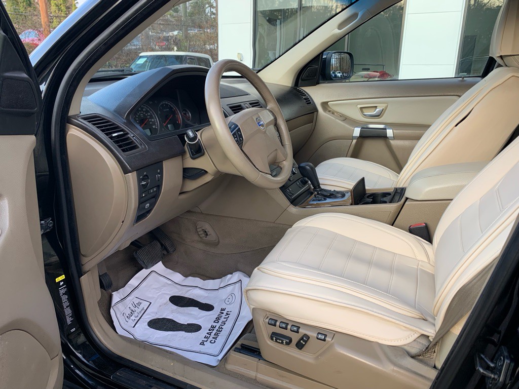 2010 Volvo XC90 Image 7